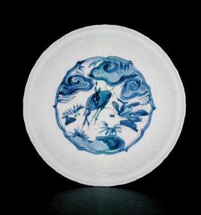 山水鹿図青白クラーク茶托皿 萬里 作： School Chinese