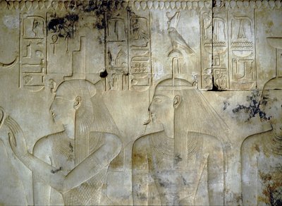 アビドス： セティ（セティ）1世の神殿、ファラオに従う女神たち。 作： School Egyptian