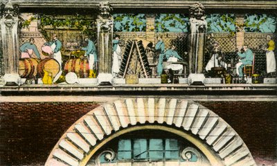 ランスのヴーヴ・クリコ社の入り口のフリーズ（彫刻、1910～1914年頃）。 作： School French