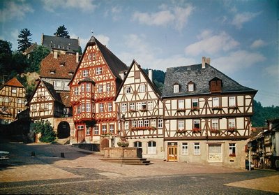 マーケットプレイスの風景 作： School German