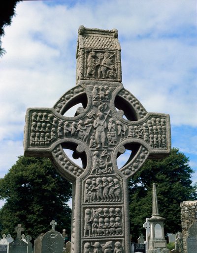 ミューレダッハの十字架の眺め、石の彫刻、521年頃 作： School Irish
