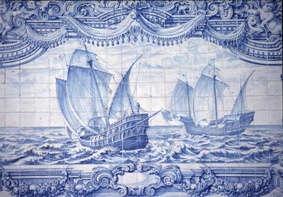 ポルトガルのリスボン周辺にある15～17世紀のキャラベル、アズレージョ（azulejos）。 作： School Portuguese