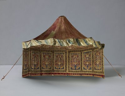 ムハンマド・シャーのために作られたロイヤルテント（1834-48年に支配） 作： School Qajar