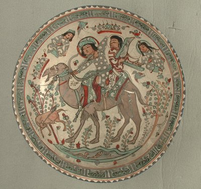 バーラム・グルとアザデの物語からの狩猟シーンのボウル 作： School Sasanian