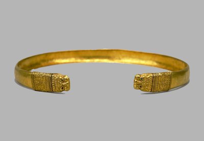 ネックレス、紀元前4世紀 作： Scythian