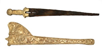 鞘付きの剣、6〜5セント。紀元前 作： Scythian