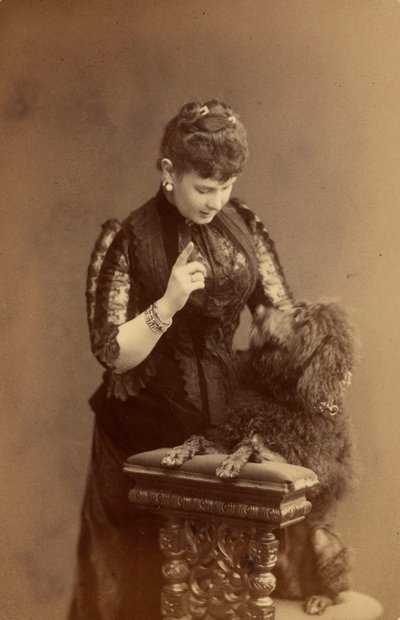 Marie Pavlovna de Russie - ロシアの大公マリア・パブロフナ (1854-1920)、レヴィツキー、セルゲイ・リヴォヴィッチ (1819-1898) 作。 アルブミン写真、1885年頃。ロシア国立フィルムおよび写真アーカイブ、クラスノゴルスク 作： Sergei Lvovich Levitsky