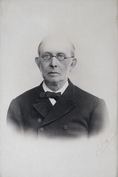コンスタンティン・ペトロヴィッチ・ポビエドノストシエフの肖像1827-1907、1902 作： Sergei Lvovich Levitsky