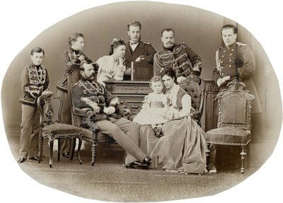 ロシア皇帝アレクサンドル 2 世の家族、c。 1871年。 作： Sergei Lvovich Levitsky