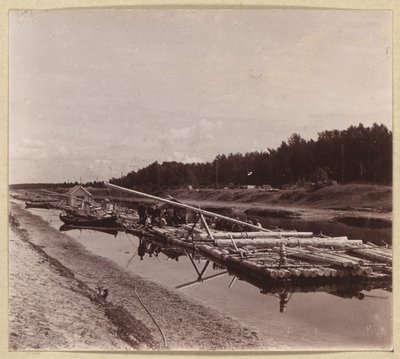 丸太の筏、ボルガ・バルト海水道、ロシア 作： Sergei Mikhailovich Prokudin Gorskii