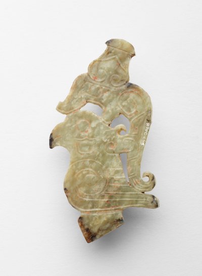 ドラゴンのいる鳥の形をしたフィニアル、紀元前1300年から1050年頃 作： Shang Dynasty Chinese School