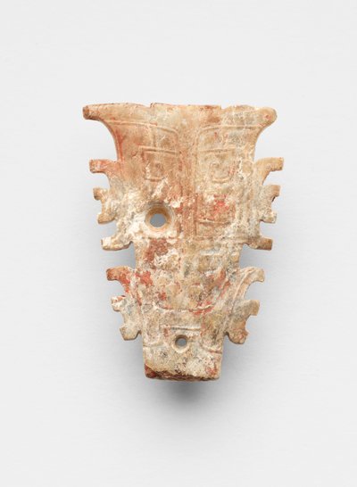 マスクの形のペンダント、紀元前1300年から1050年頃 作： Shang Dynasty Chinese School