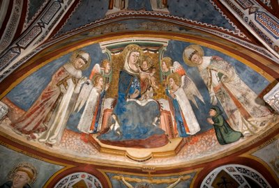 聖母子像 シエナの学校のフレスコ画 作： Sienese School