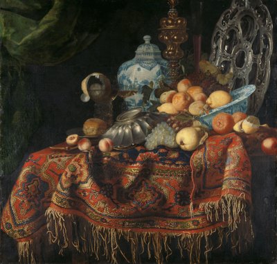 七面鳥のじゅうたんの上の果物、皿、料理のある静物 作： Simon Luttichuys (attributed to)
