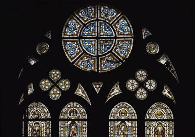 中央のロゼットの詳細と、楕円形の窓に描かれた福音書記者のシンボル - シモーネ・マルティーニ（約1284-1344）によるステンドグラス、cm。570x400.アッシジの聖フランチェスコ聖堂、下部教会、聖ルイの礼拝堂、アッシジ 作： Simone Martini