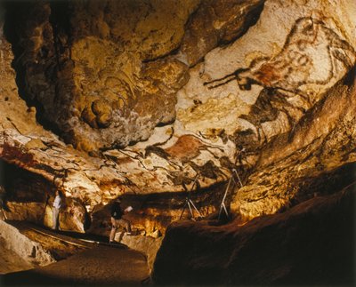 ラスコー神話の一角獣』など、1万7000年以上前に描かれたラスコー絵画。 作： Sisse Brimberg