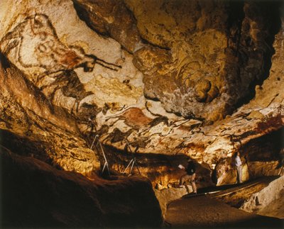 ラスコー神話の一角獣』など、1万7000年以上前に描かれたラスコー絵画。 作： Sisse Brimberg