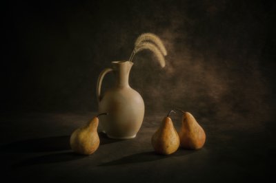 ムーディーの「洋梨の静物画」 作： 