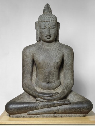 仏陀釈迦牟尼瞑想（ディアナムドラ）、チョーラ朝、12世紀頃（花崗岩） 作： South Indian School