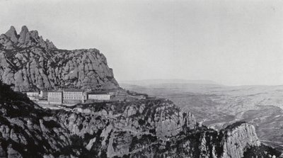 モンセラットの全景（モノクロ写真） 作： Spanish Photographer
