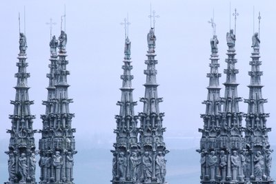 ランタンタワーの尖塔のディテール（写真 作： Spanish School