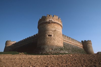 3つのコーナータワーと境界壁を下から 作： Spanish School
