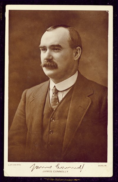 ジェームズ・コノリー（1868～1916年）撮影：ラファイエット、ダブリン、1910年頃（セピア色の写真） 作： Studio Lafayette