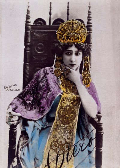 Caroline (La Belle) Otero (1868-1965)の肖像、自筆のポストカード 作： Studio Reutlinger