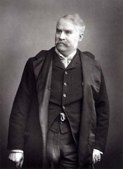 Sir William Schwenck Gilbert (1836-1911), playwright, portrait photograph (b/w photo) 作： Studio Walery
