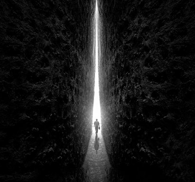  作： Sulaiman Almawash