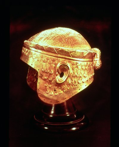 メス-カレム-ダグ王のエレクトラムヘルメット、紀元前2500年〜2400年（金を打った）（161987も参照） 作： Sumerian