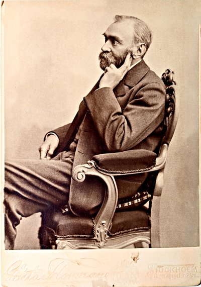 アルフレッド・ノーベル（1833-1896）、Atelje Florman著、ストックホルム 。アルブミン写真 作： Swedish Photographer