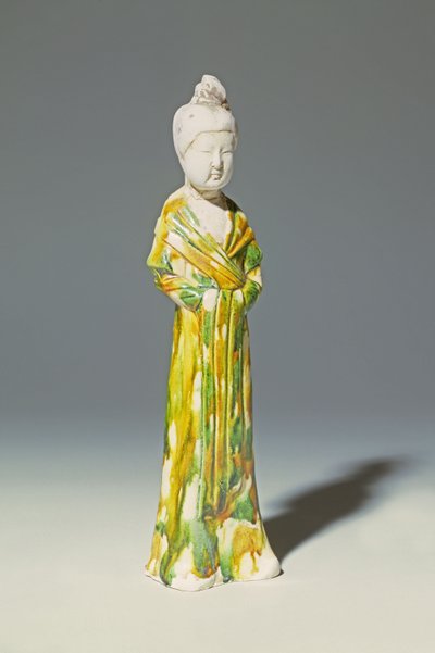 立っている宮廷婦人・唐代の三彩淡陶器図（陶） 作： Tang Dynasty Chinese School