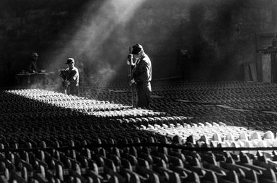 インスピレーション銅鉱山で採掘された銅の塊 作： Ted Spiegel