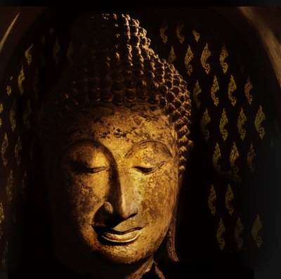 スコータイ時代の仏頭 作： Thai School