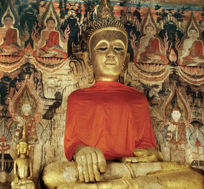 タイの呂仏像 作： Thai School