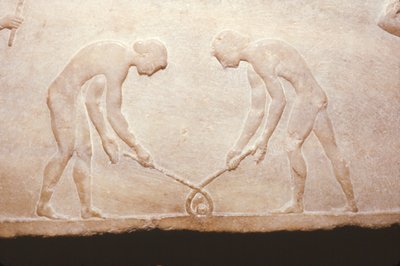 大理石の遺物からのギリシャのゲーム、紀元前490年頃 作： Themistocles