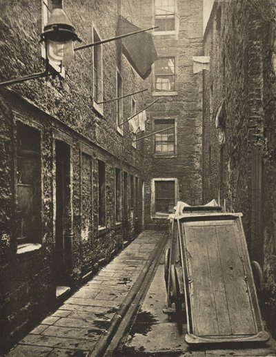 No. 136 ソルトマーケット、1868 年。 作： Thomas Annan