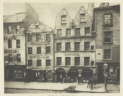 ハイ ストリート Nos. 17-27 の古い建物 作： Thomas Annan