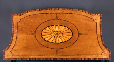 ジョージ3世の箪笥の1つ（ヘアウッドとキングウッド） 作： Thomas Chippendale