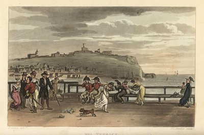 スパ・テラス：風の強い日にクリフ・テラスで散歩をする観光客。Poetical Sketches of Scarborough, Ackermann, LondonのJ.Greenによるスケッチの後、Thomas Rowlandsonによる手彩色銅版画、J.C.Stadlerによるアクアチント。 作： Thomas Rowlandson