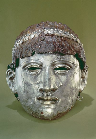 2つのパーツのヘルメット（鉄） 作： Thracian