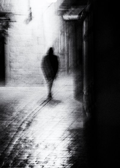  作： Tito Mindoljevic
