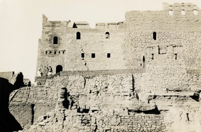 修復後の聖シメオン修道院、エジプト、アスワン、ウーゴ・モンネレ・ド・ヴィラール撮影 作： ウーゴ・モネレ・ド・ヴィラール