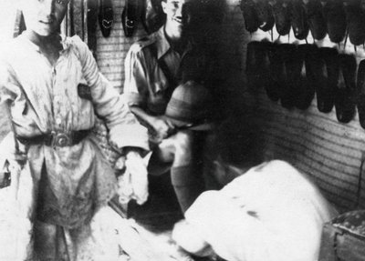 靴屋のイギリス人将校、バグダッド、メソポタミア、第一次世界大戦、1918年 作： Unbekannt