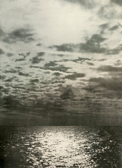 海が凍る前の雲の効果、c1908、1909 作： Unbekannt