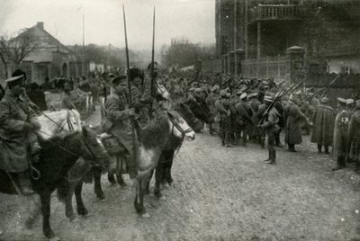 コサックパトロールとロシアの歩兵、1919年。 作： Unbekannt