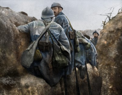 1915年9月25日、攻撃の前のフランスの塹壕、フランス、シャンパーニュの2回目の戦い 作： Unbekannt