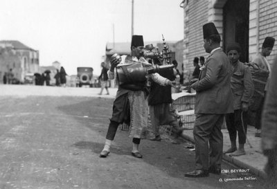 レモネードの売り手、ベイルート、レバノン、c1920s-c1930s 作： Unbekannt