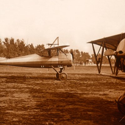 離陸する飛行機、c1914-c1918 作： Unbekannt